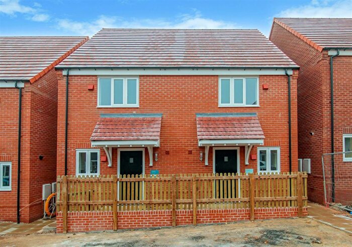 2 Bedroom Semi-Detached House To Rent In Nicholson Close, Redhill, Nottingham, NG5
