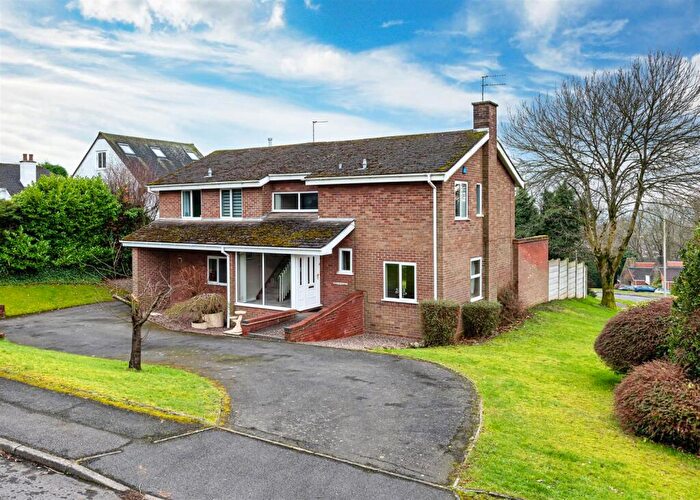 4 Bedroom Detached House For Sale In Coppins, Greenleighs, Dudley, DY3