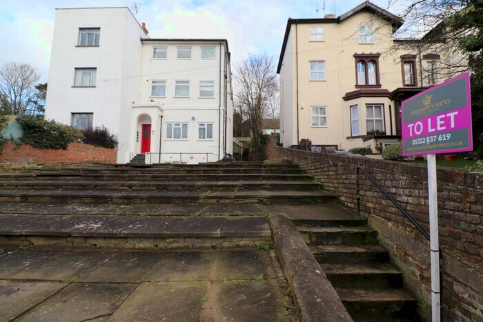 2 Bedroom Flat To Rent In Bean Road, Greenhithe, DA9