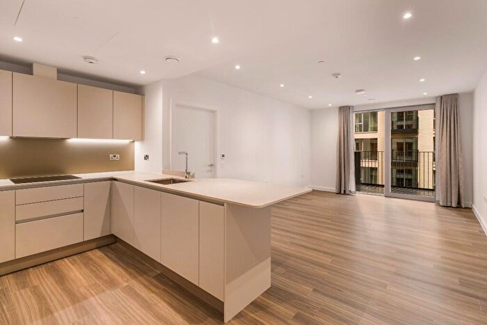 2 Bedroom Apartment To Rent In Nine Elms Lane, London, SW11