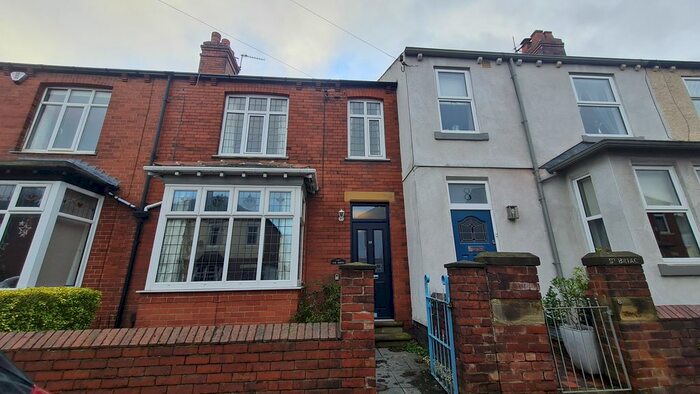 2 Bedroom Terraced House To Rent In Bromley Mount, Wakefield, WF1