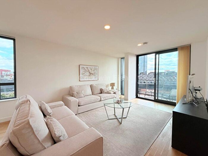2 Bedroom Apartment For Sale In Rice Street, Castlefield, M3