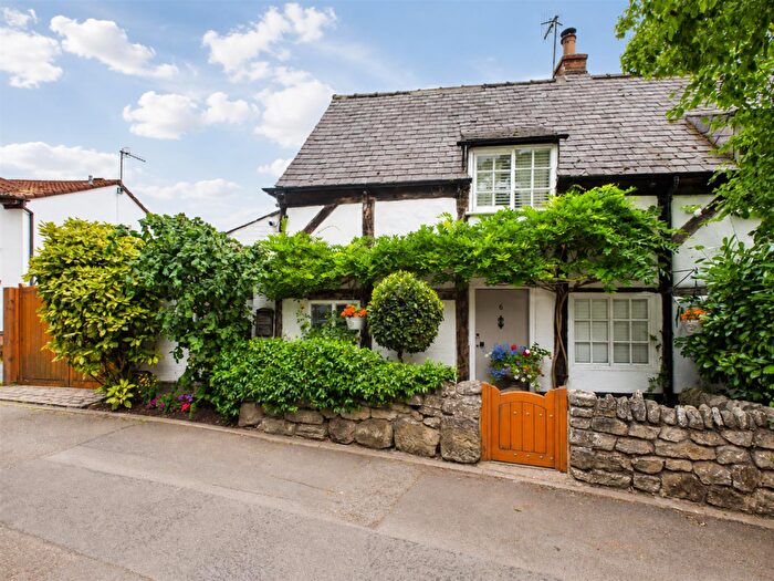 2 Bedroom Cottage For Sale In The Spittal, Castle Donington, Derby, DE74
