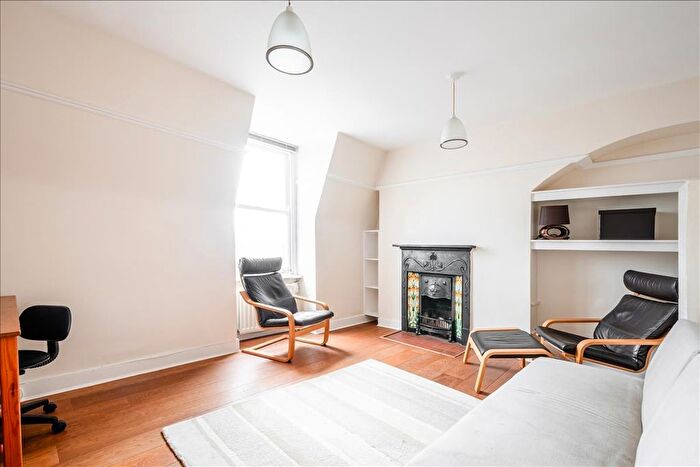 1 Bedroom Flat To Rent In Marchmont Street, Bloomsbury, WC1N