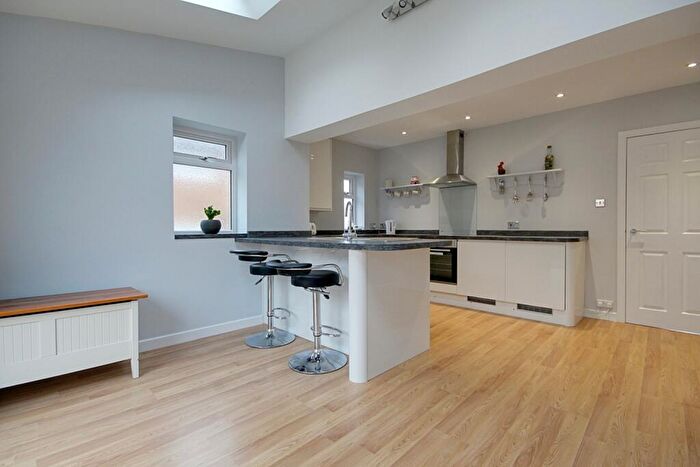 3 Bedroom Semi-Detached House To Rent In Woodlands Drive, Harrogate, HG2