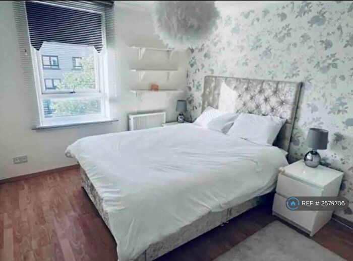 3 Bedroom Flat To Rent In Milnpark Gardens, Glasgow, G41