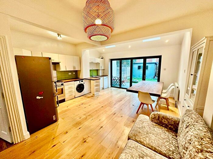 4 Bedroom Terraced House To Rent In Rostella Road, Tooting Broadway, London, SW17