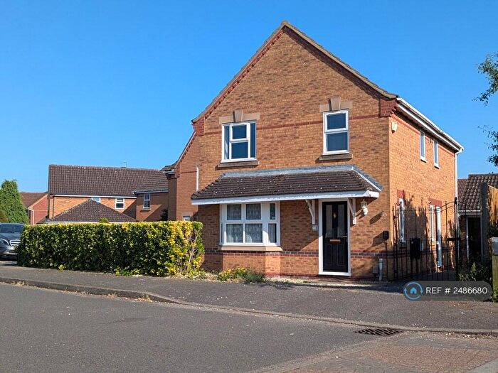 4 Bedroom Detached House To Rent In Marigold Way, Bedford, MK42