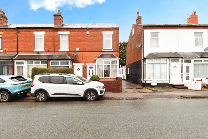 3 Bedroom End Of Terrace House For Sale In Lincoln Road North, Birmingham, West Midlands, B27