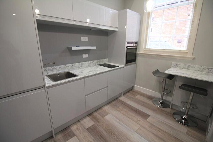 1 Bedroom Apartment To Rent In Woburn Court, Guildhall Hill, Norwich, Norfolk, NR2