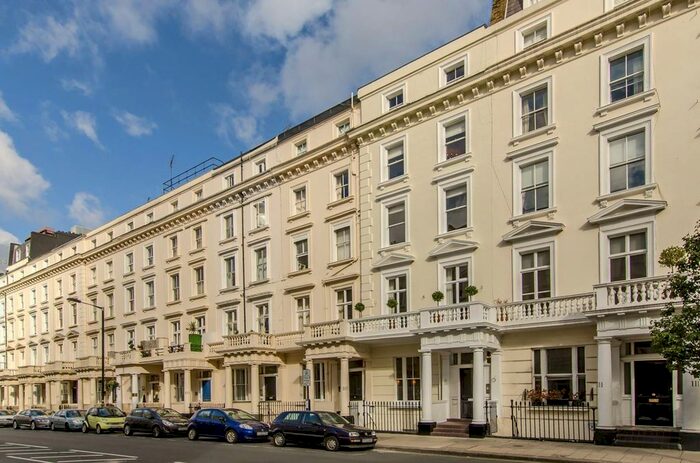 Studio To Rent In Belgrave Road, Pimlico, London, SW1V