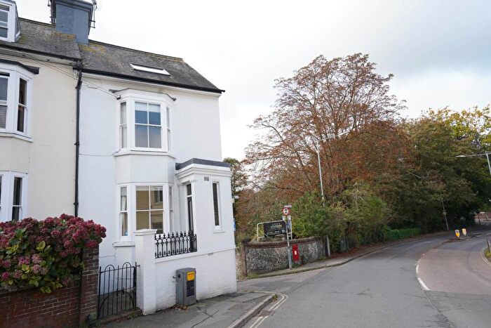 3 Bedroom Maisonette For Sale In Paddock Terrace, Lewes, BN7