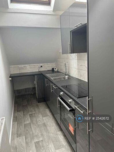 2 Bedroom Flat To Rent In Knowsley Rd, Southport, PR9