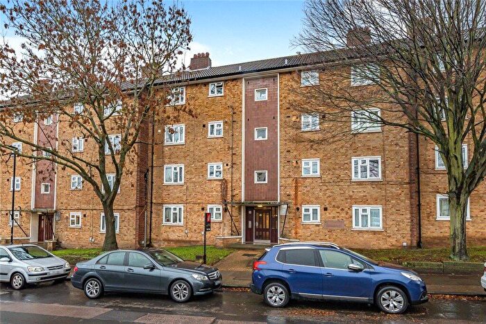 1 Bedroom Apartment For Sale In Openshaw Road, Abbey Wood, London, SE2