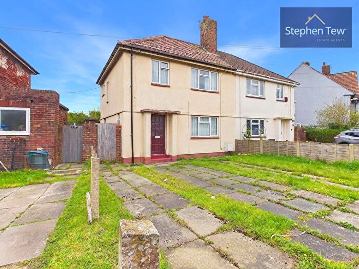 3 Bedroom Semi-Detached House For Sale In Bathurst Avenue, Blackpool, FY3