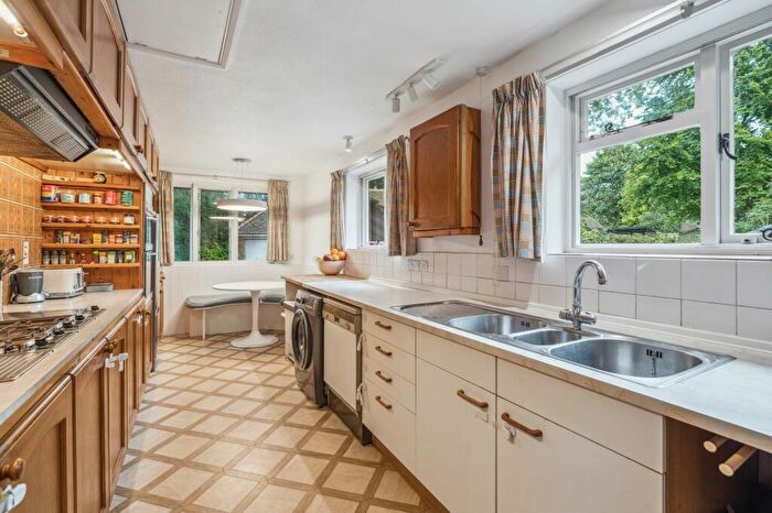 3 Bedroom Character Property For Sale In High Street, Wendover, HP22