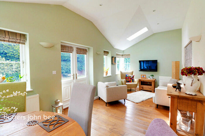 5 Bedroom Detached House For Sale In Pear Tree Field, Nantwich, CW5