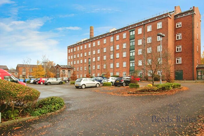 1 Bedroom Apartment To Rent In Union Road, Macclesfield, Cheshire, SK11