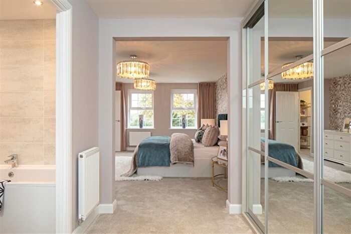5 Bedroom Detached House For Sale In Kings Gate, Morgan Vale, Abingdon, OX14
