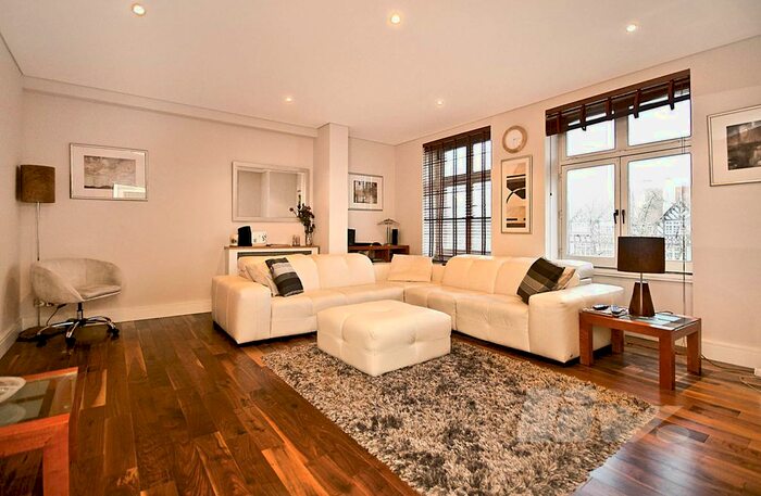 3 Bedroom Flat To Rent In Clarendon Court, Maida Vale, Maida Vale, W9