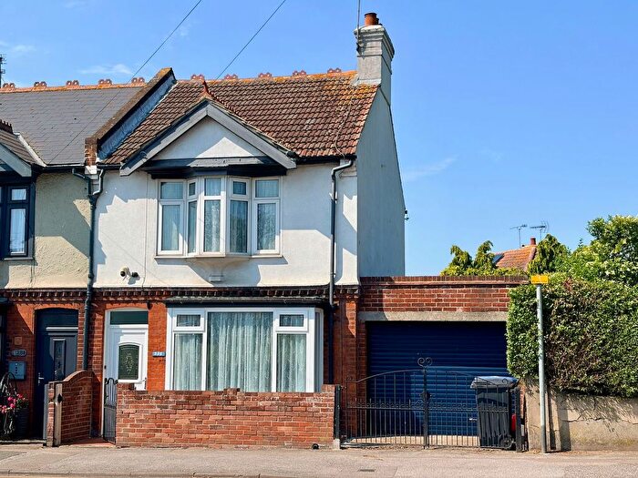 3 Bedroom Semi Detached House For Sale In Margate Road, Ramsgate, CT12