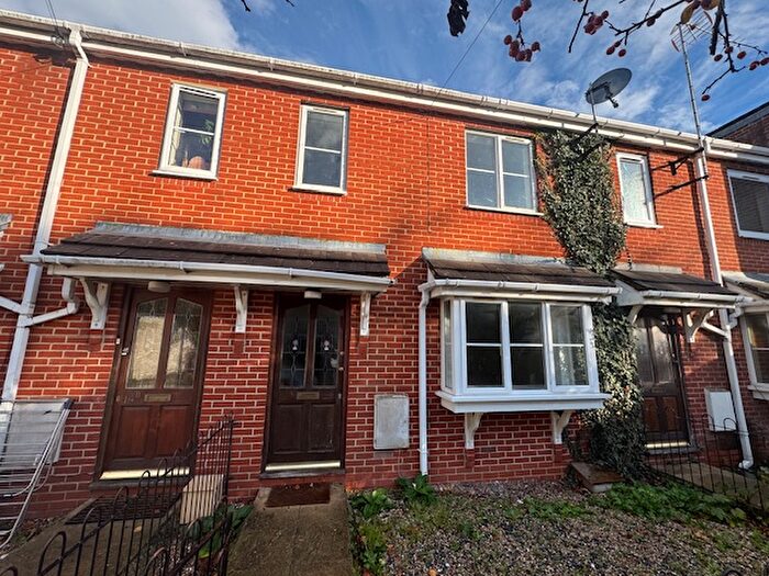 2 Bedroom Property To Rent In Holt Road, Southampton, SO15