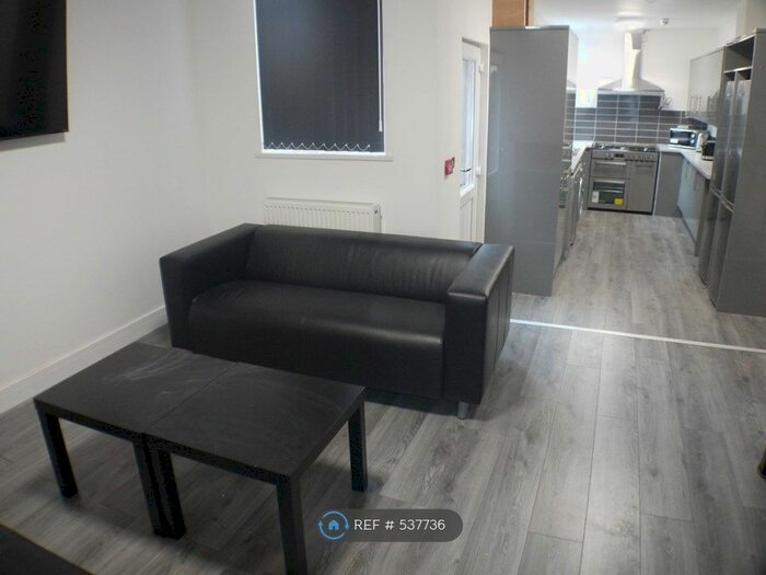 6 Bedroom Terraced House To Rent In Saxony Road, Liverpool L7