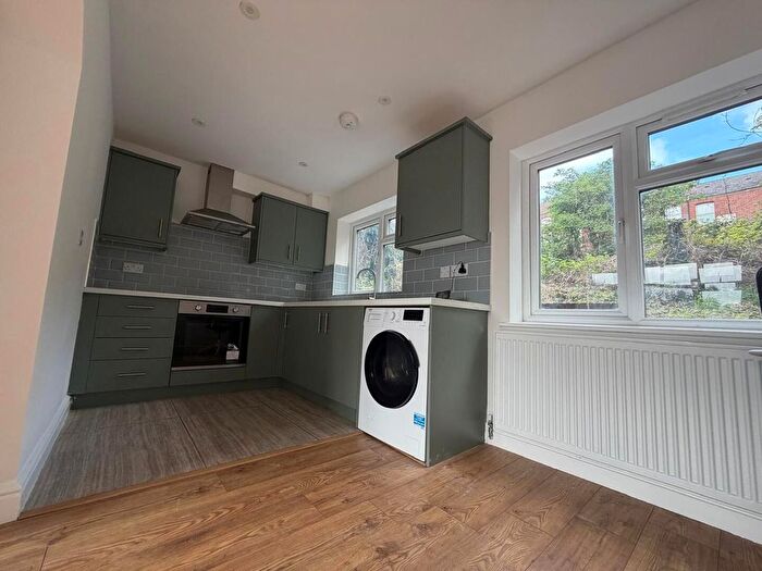 2 Bedroom Flat To Rent In Meyrick Court, Luton, LU1