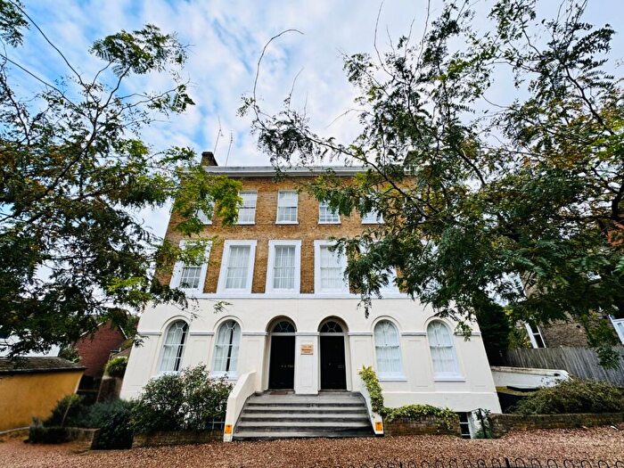 2 Bedroom Flat To Rent In Woodhill Court, Woodhill, Woolwich, London, SE18