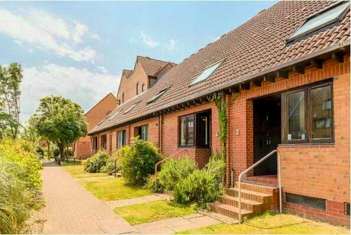 4 Bedroom Terraced House To Rent In Rotterdam Drive, Cubitt Town, E14