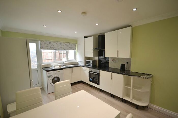 4 Bedroom Property To Rent In Walpole Road, Bournemouth, BH1