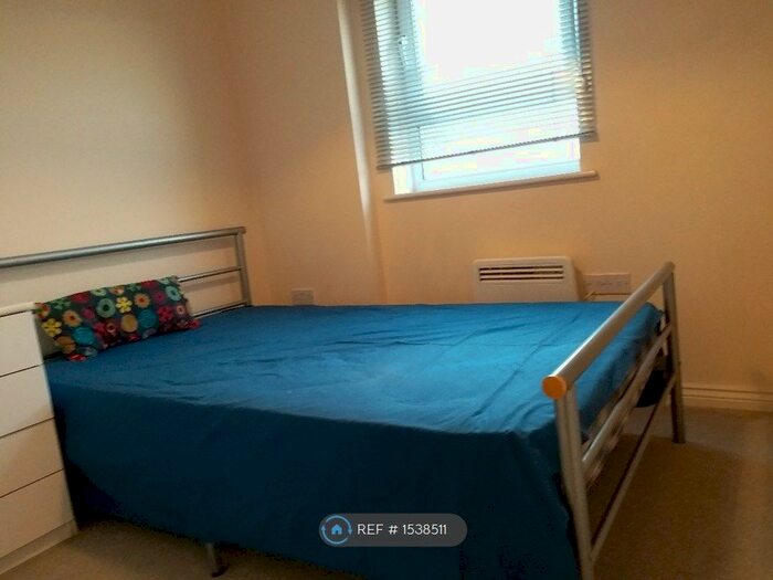 2 Bedroom Flat To Rent In Middlewood Street, Salford, M5