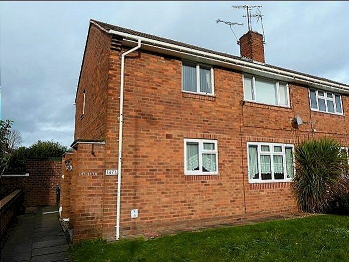 1 Bedroom Flat To Rent In Westacre Crescent, Finchfield, Wolverhampton, WV3