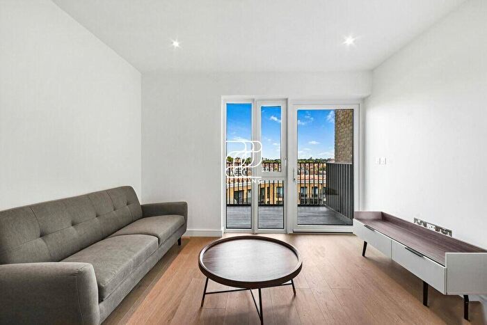 1 Bedroom Flat To Rent In Fulham Reach, London, W6