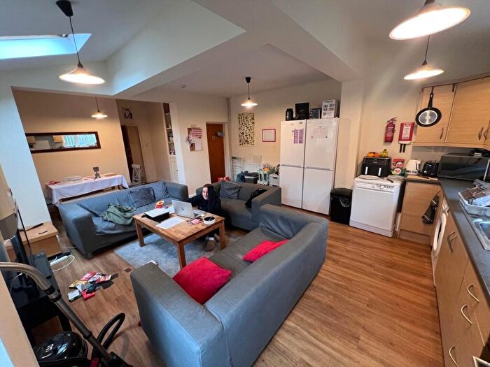 6 Bedroom Private Halls To Rent In **£pppw Excluding Bills** Trinity Square, Dunkirk, Nottingham, NG7