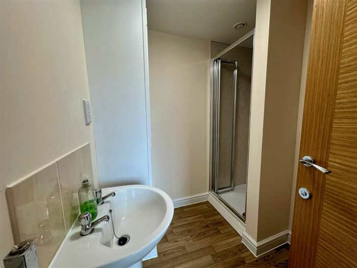 2 Bedroom Flat To Rent In Bridge Street, Newhaven, BN9