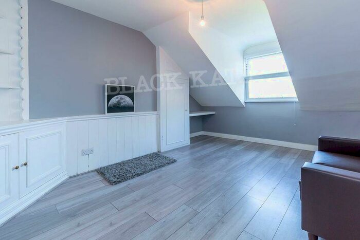 2 Bedroom Flat To Rent In Hornsey Rise Gardens, N19