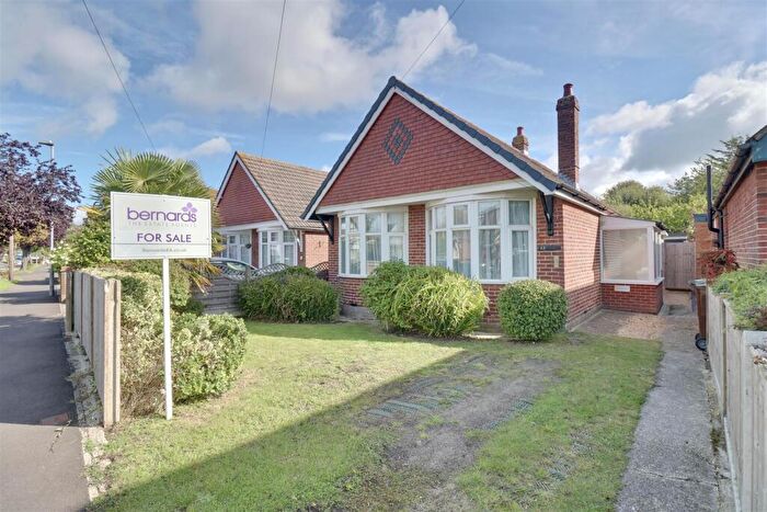 2 Bedroom Bungalow For Sale In South Road, Cosham, Portsmouth, PO6