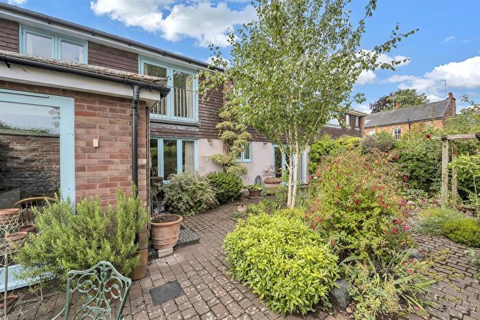 3 Bedroom Town House For Sale In Schoolhall Lane, Bury St. Edmunds, IP33