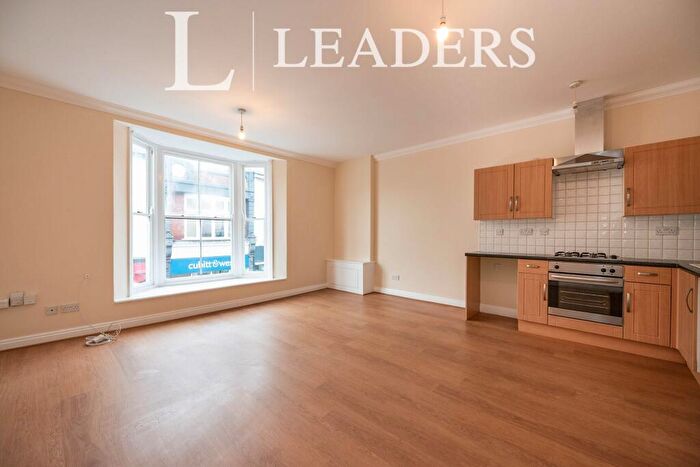 2 Bedroom Flat To Rent In Marmion Road, Southsea, PO5