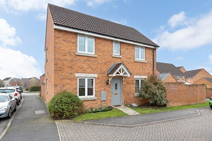 3 Bedroom Detached House For Sale In Thestfield Drive, Staverton, BA14