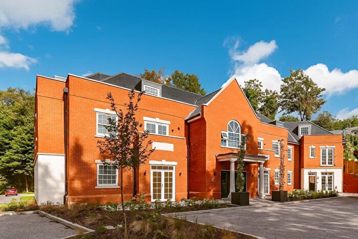 2 Bedroom Flat To Rent In Woodlands Road, BR1