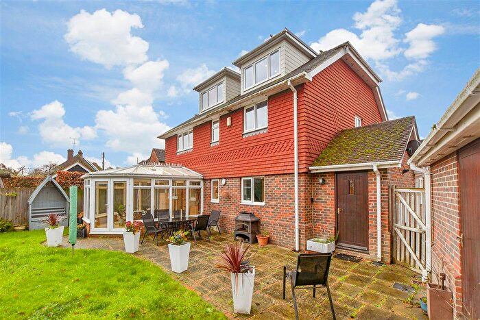 5 Bedroom Detached House For Sale In Lower Road, Woodchurch, Kent, TN26