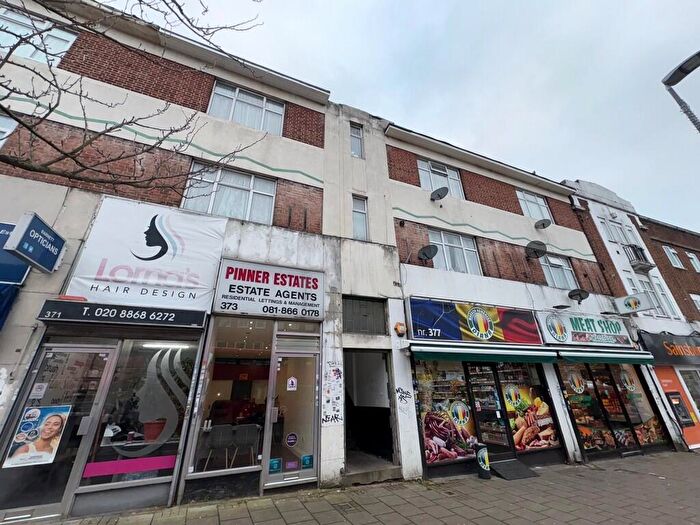 2 Bedroom Flat To Rent In Rayners Lane, Pinner, HA5