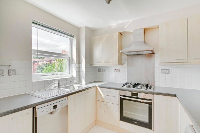 2 Bedroom Flat To Rent In Barker Drive, Camden, NW1