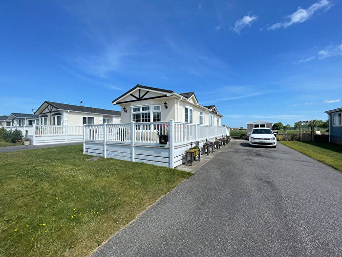 1 Bedroom Park Home For Sale In Grosvenor Park, Riverview Country Park, Mundole, Forres, IV36
