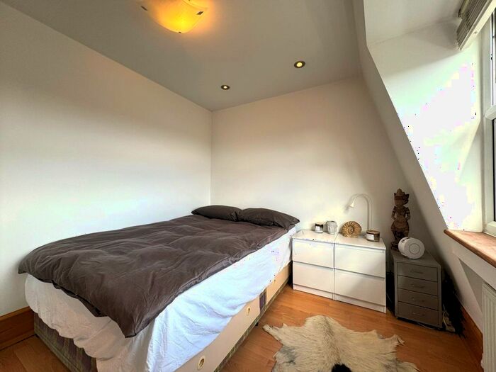 1 Bedroom Flat To Rent In Hornsey Road, London, N19