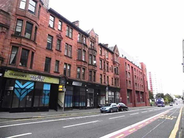 3 Bedroom Flat To Rent In Duke Street, Dennistoun, Glasgow, Lanarkshire, G4