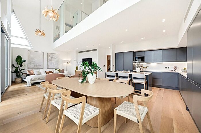 3 Bedroom Flat For Sale In Betterton Street, London, WC2H