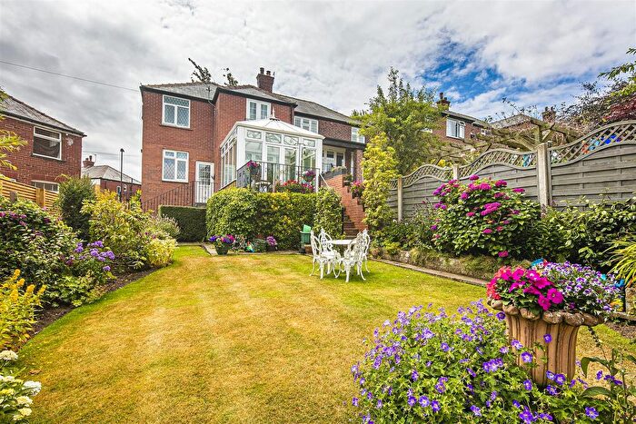 3 Bedroom Semi-Detached House For Sale In Renshaw Road, High Storrs, S11